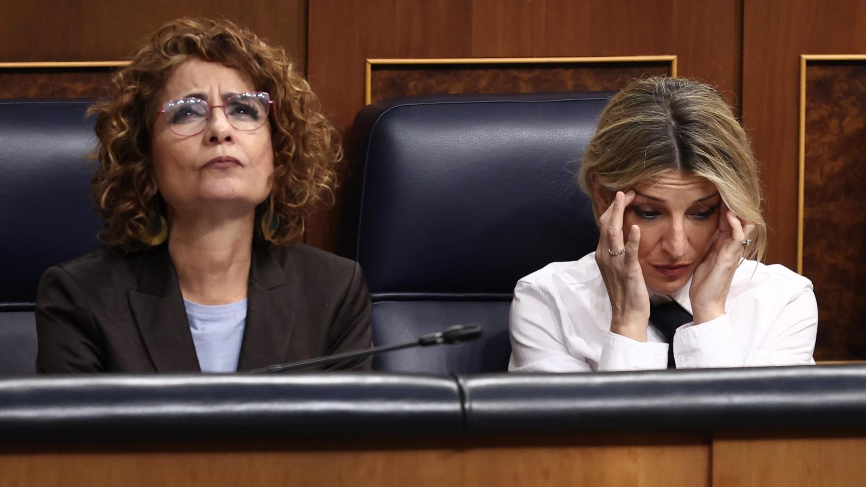 Las vicepresidentas María Jesús Montero y Yolanda Díaz, este miércoles en el Congreso de los Diputados.