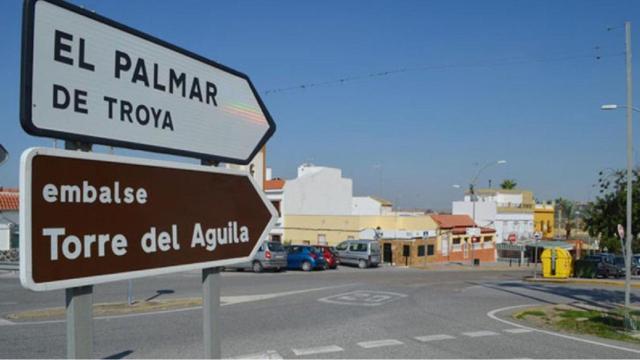 El Palmar de Troya tiene en sus proximidades el embalse Torre del Águila, en alerta roja por desbordamiento.