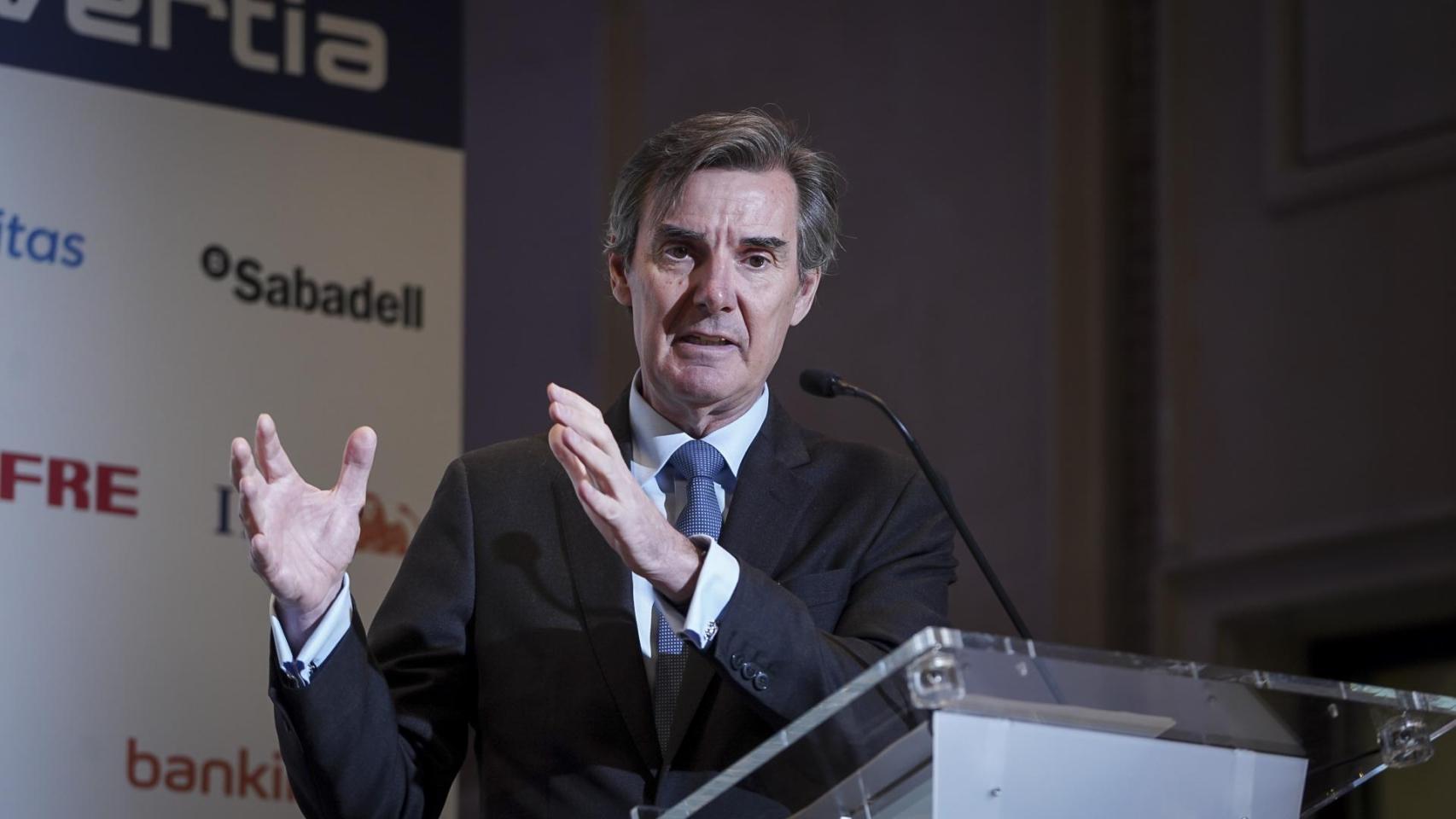 Carlos San Basilio, presidente de la CNMV, durante su intervención en la apertura de la tercera jornada del V Observatorio de las Finanzas.