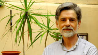 Carlos González, pediatra