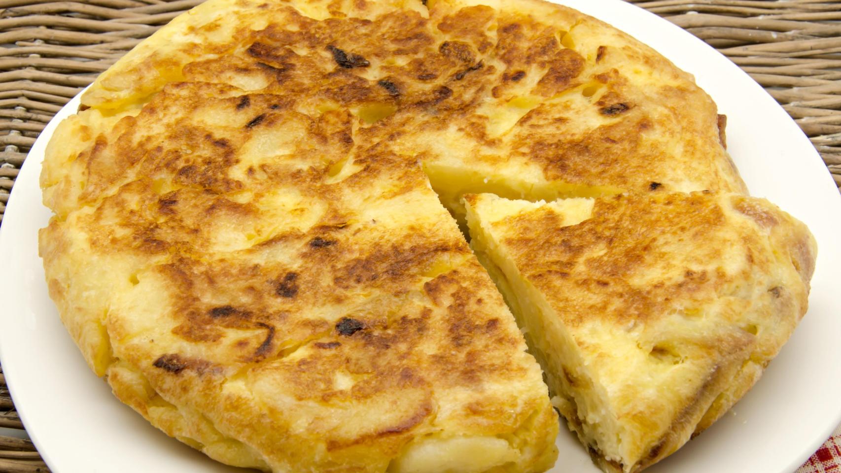 Una tortilla de patatas.