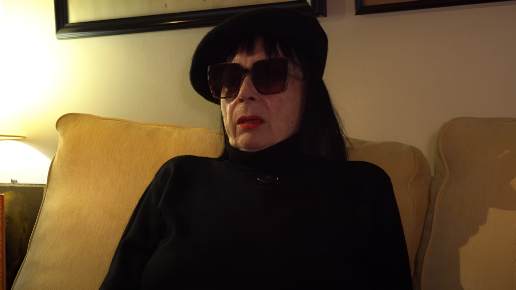 María Teresa, 80 años, en el canal de @jire4.