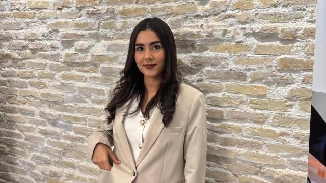 Imene, argelina en Zaragoza.