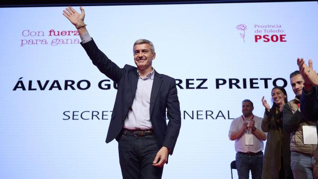 Álvaro Gutiérrez al término de su discurso de clausura.