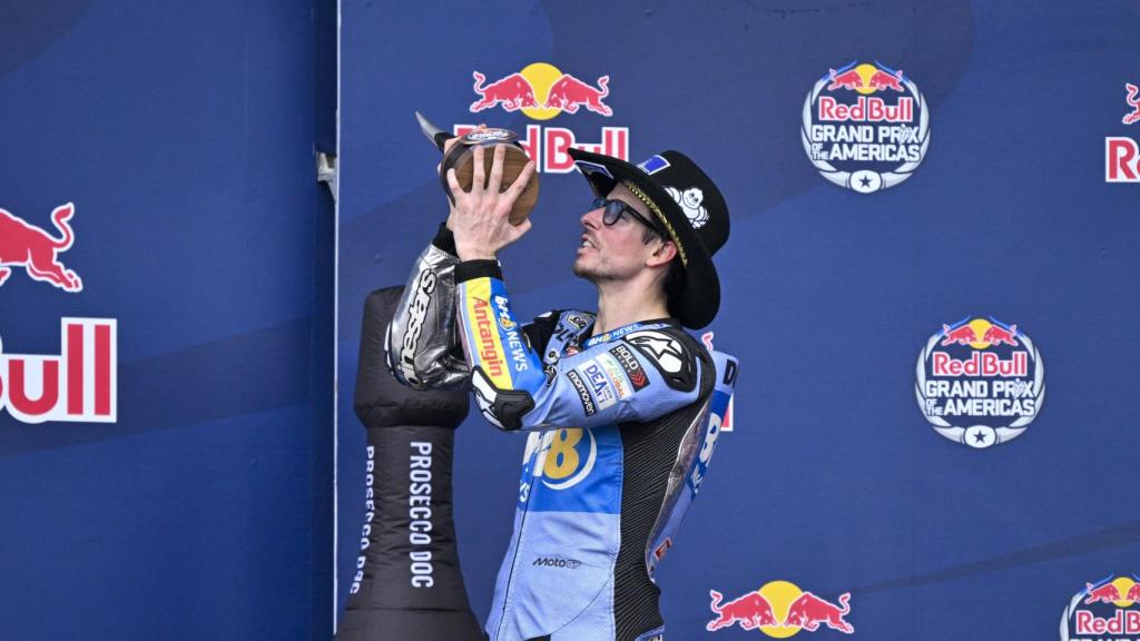 Álex Márquez celebra el segundo puesto en el GP de Las Américas.