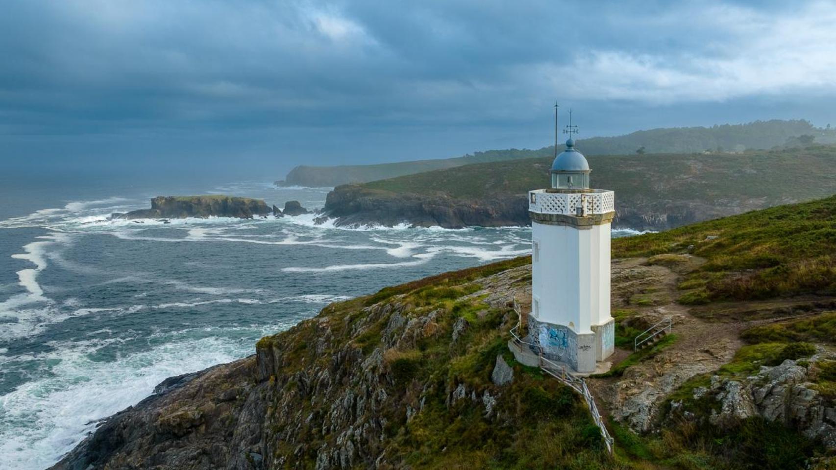 Faro pequeno de Mera, en Oleiros.