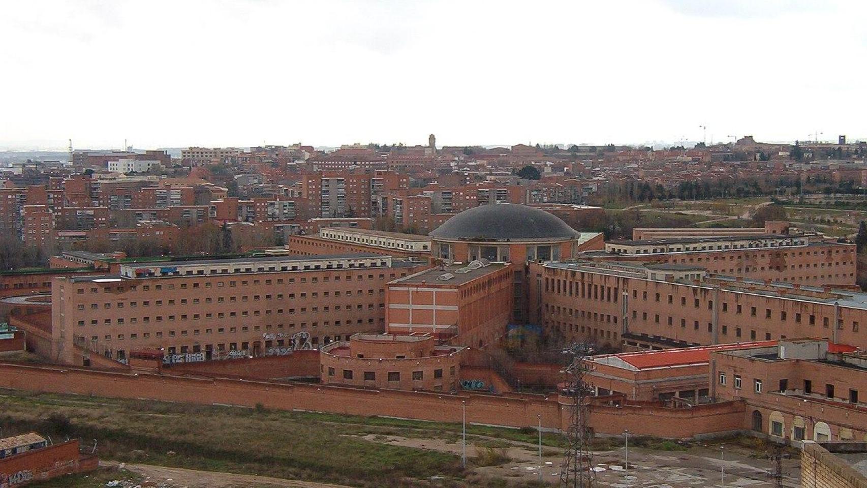 Vista panorámica de la cárcel de Carabanchel. Foto: Wikimedia Commons
