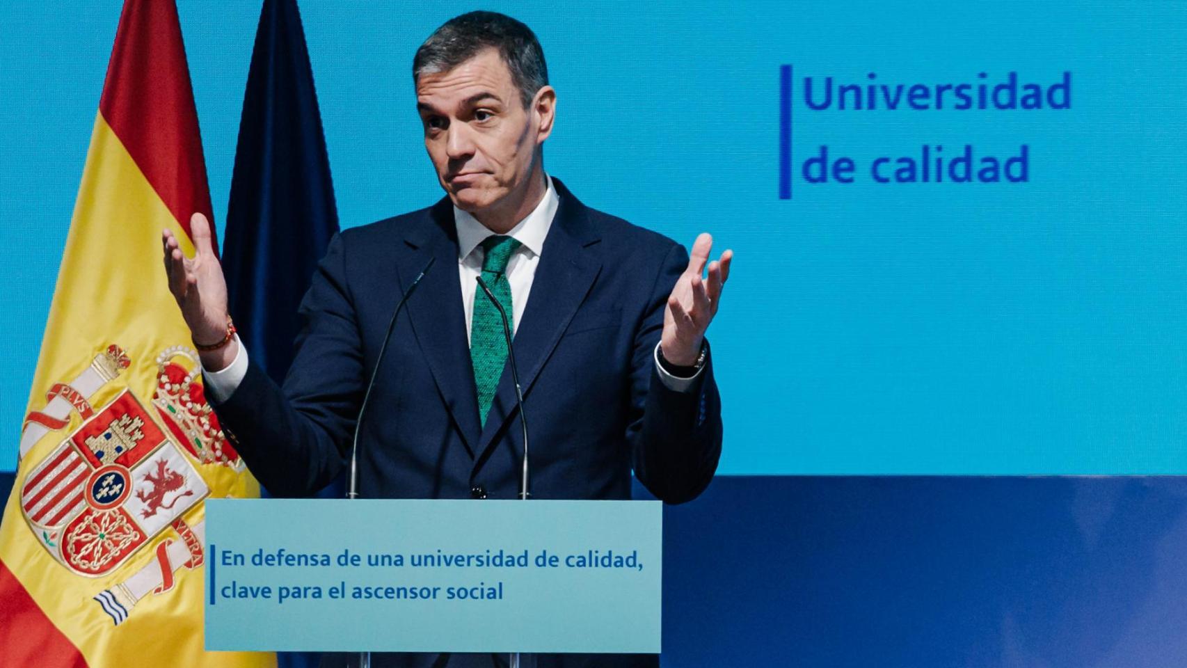 El presidente del Gobierno, Pedro Sánchez, este lunes en un acto en la UNED.