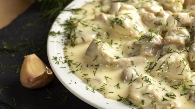 Una receta ligera y proteica con una salsa muy cremosa