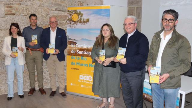 Presentación de la primera guía del Camino de la Ría de Muros Noia.