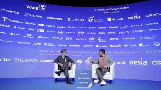 Jeff Bullwinkel, vicepresidente y Deputy general counsel de Corporate External & Legal Affairs en Microsoft EMEA, y Javier Arnau, redactor jefe de DISRUPTORES.