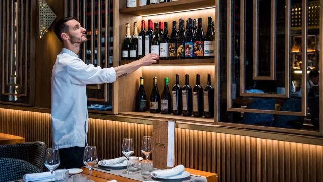 Ricardo Romero en la sala de Colósimo