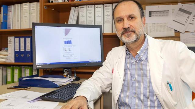 El oncólogo Fernando Rivera. Colegio de Médicos de Cantabria.