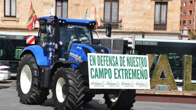 La tractorada que ha atravesado Valladolid en dirección a Bruselas