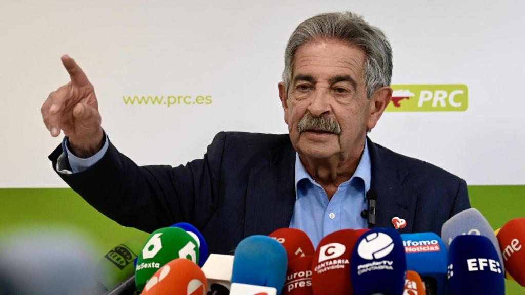 Miguel Ángel Revilla, en una rueda de prensa, después de que el Emérito le reclamara 50.000 euros.