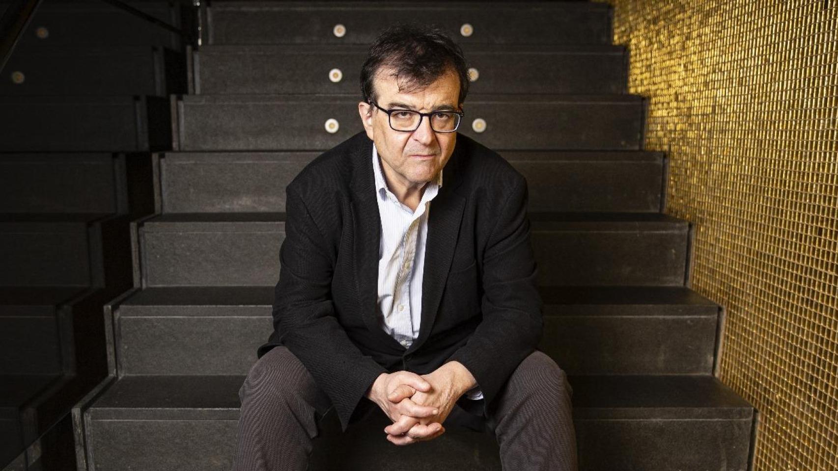 El escritor español Javier Cercas durante la entrevista con EL ESPAÑOL.