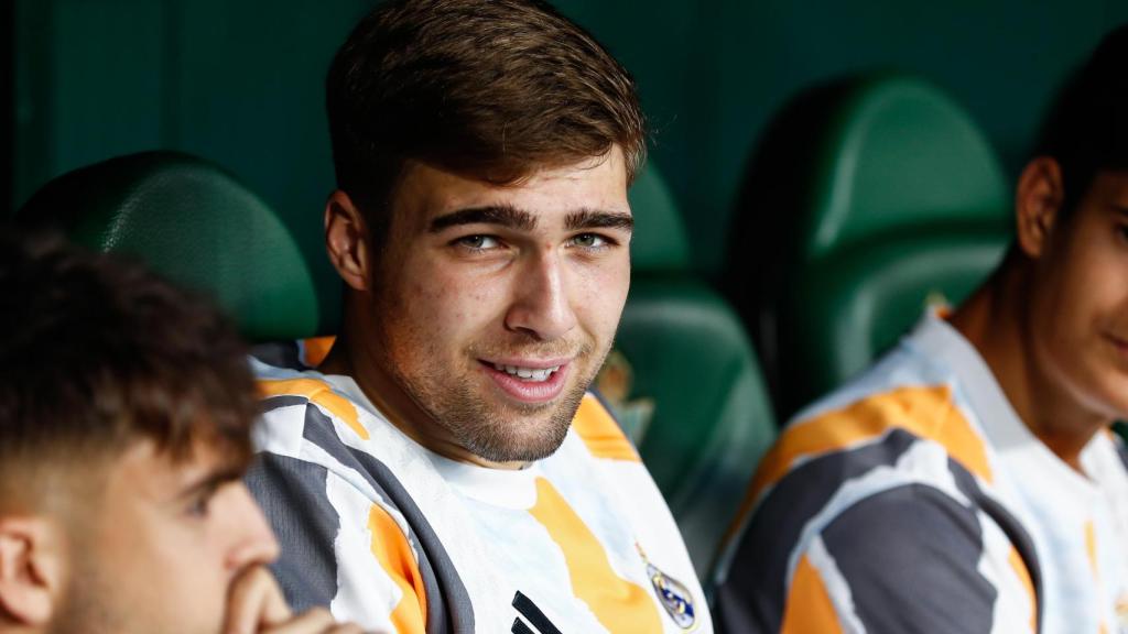 Fran González, en el banquillo del Real Madrid