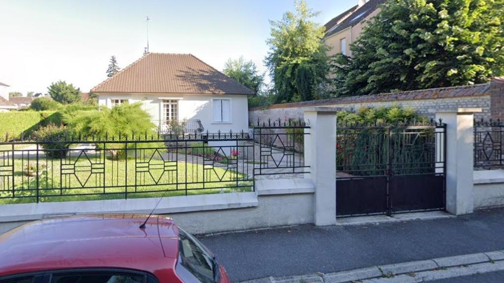 Los terrenos que ocupaba el Hotel du Mont Renaud de Noyon hoy albergan una vivienda.