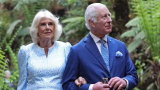 El rey Carlos III y Camila, en su visita al Jardín Botánico Nacional de Australia, en Canberra, en octubre de 2024.