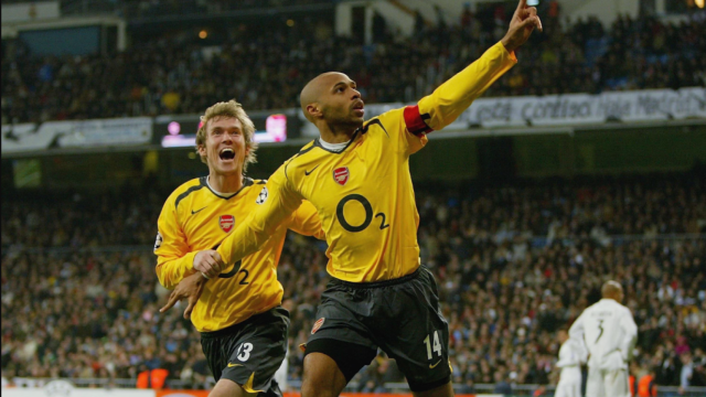 Henry celebra un gol contra el Real Madrid.