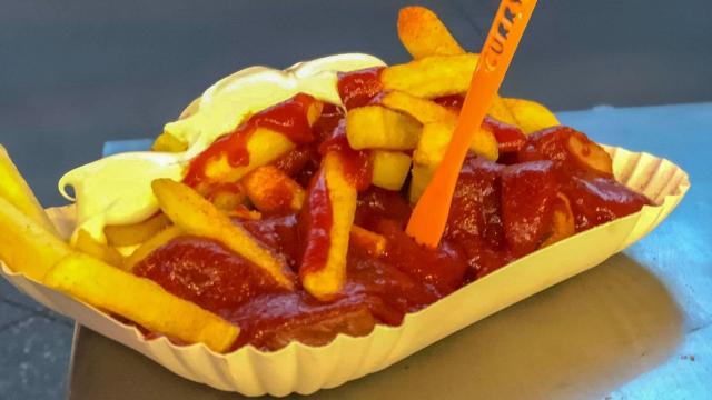 ¿Por qué el kebab y el currywurst son los reyes de la calle en Berlín?