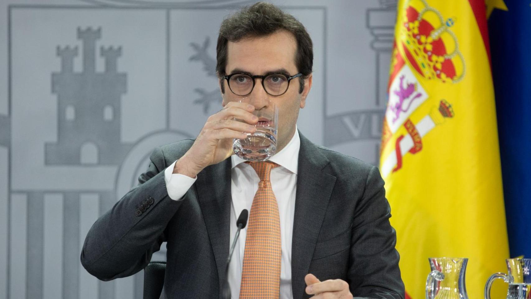 El ministro de Economía, Carlos Cuerpo, este martes en la rueda de prensa tras el Consejo de Ministros.