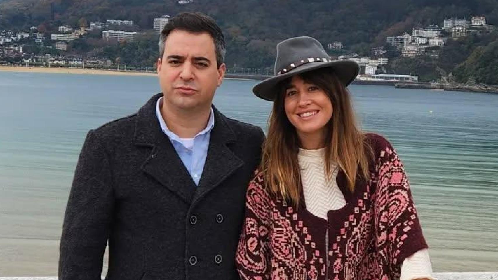 Isabel Jiménez junto a su hoy exmarido, Álex Cruz, en una imagen de las redes sociales.