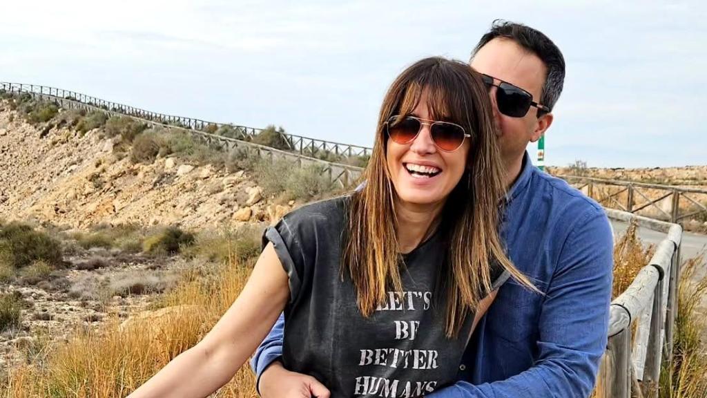 Isabel Jiménez junto a su todavía marido, Álex Cruz, en una fotografía de sus redes sociales.