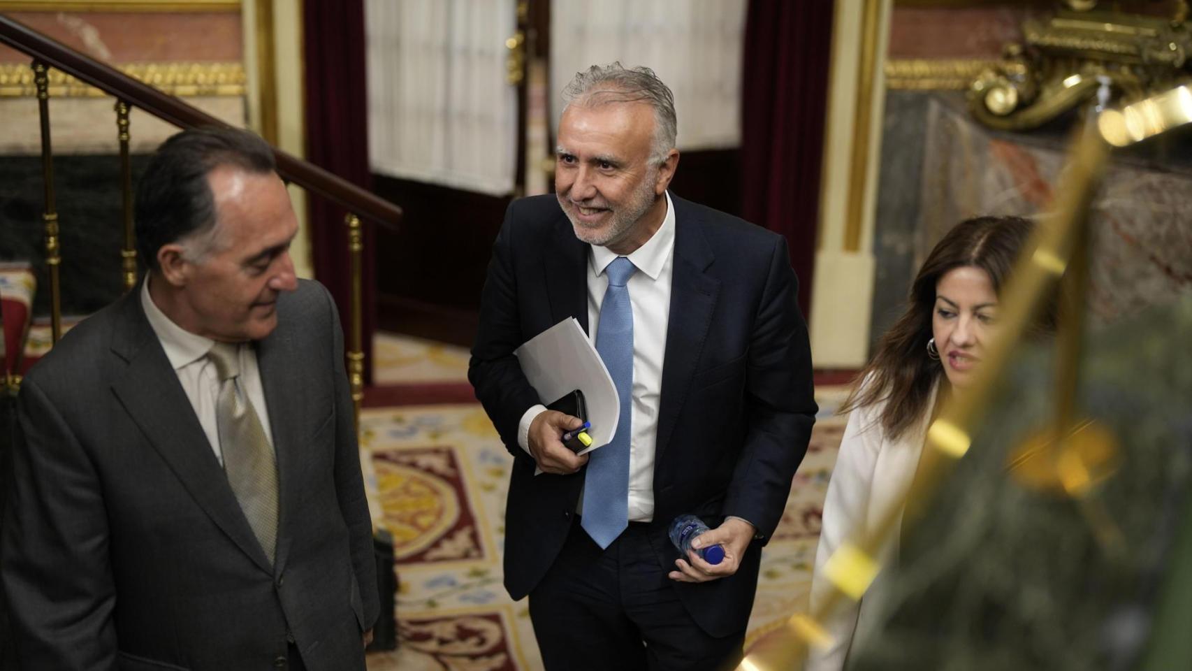 El ministro de Política Territorial, Ángel Víctor Torres, a su llegada al Congreso de los Diputados este jueves.