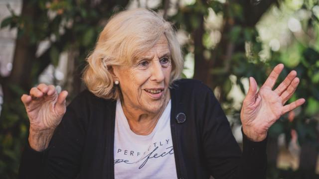 Manuela Carmena, durante la entrevista con EL ESPAÑOL, esta semana en su casa, en Madrid.