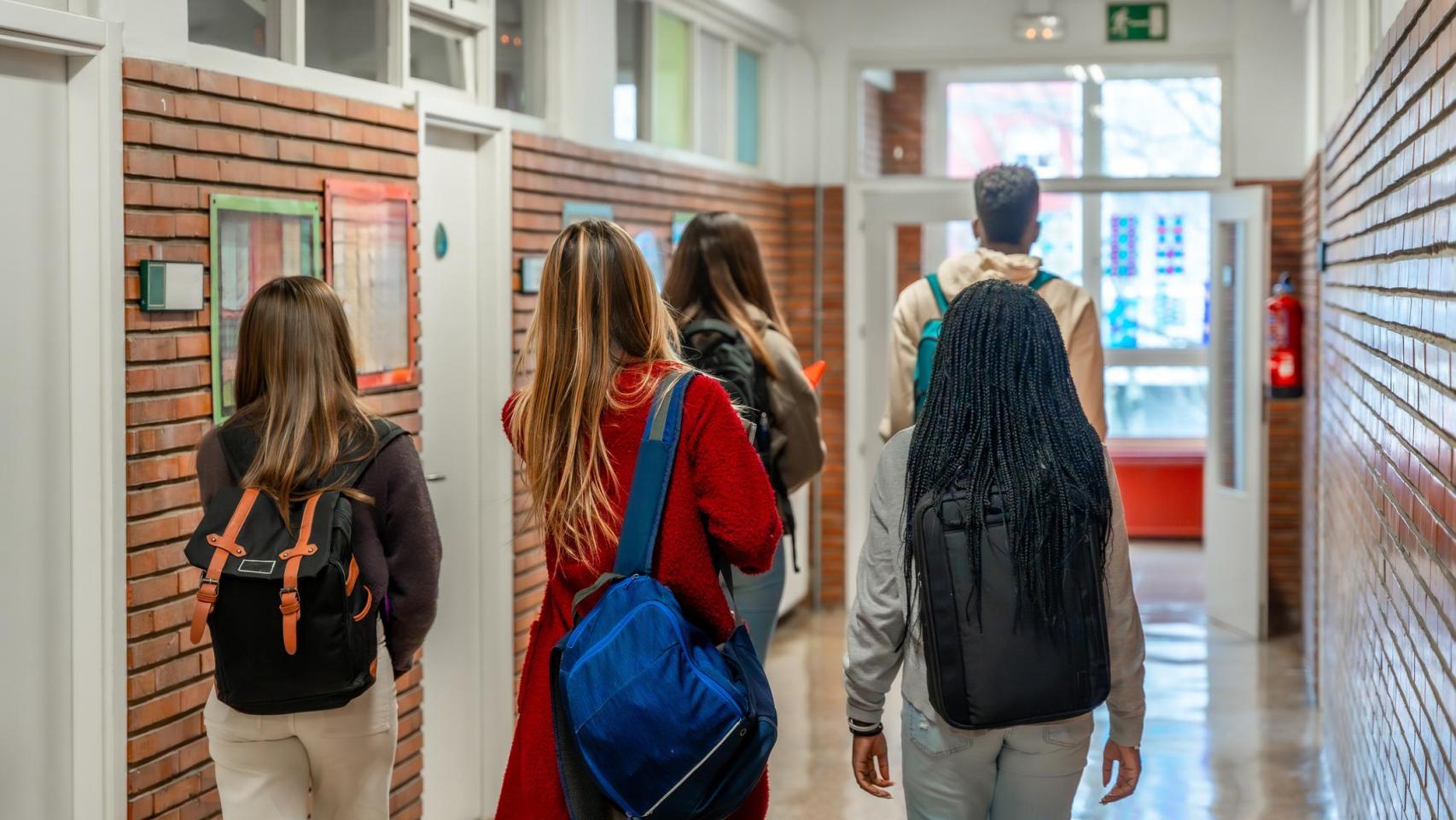 Muchos colegios de España colaboran con la iniciativa #stoppobrezamenstrual
