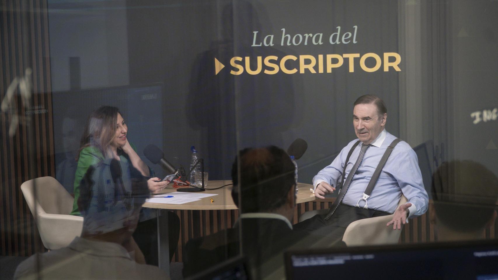 Puri Beltrán y Pedro J. Ramírez, este jueves durante La Hora del Suscriptor de EL ESPAÑOL.