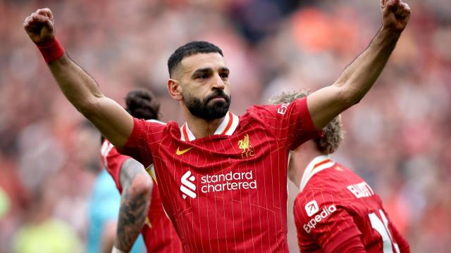 Salah celebra un gol con el Liverpool.
