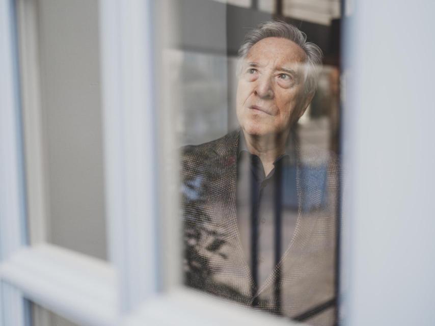 Iñaki Gabilondo en una estancia del Hotel Santo Mauro.