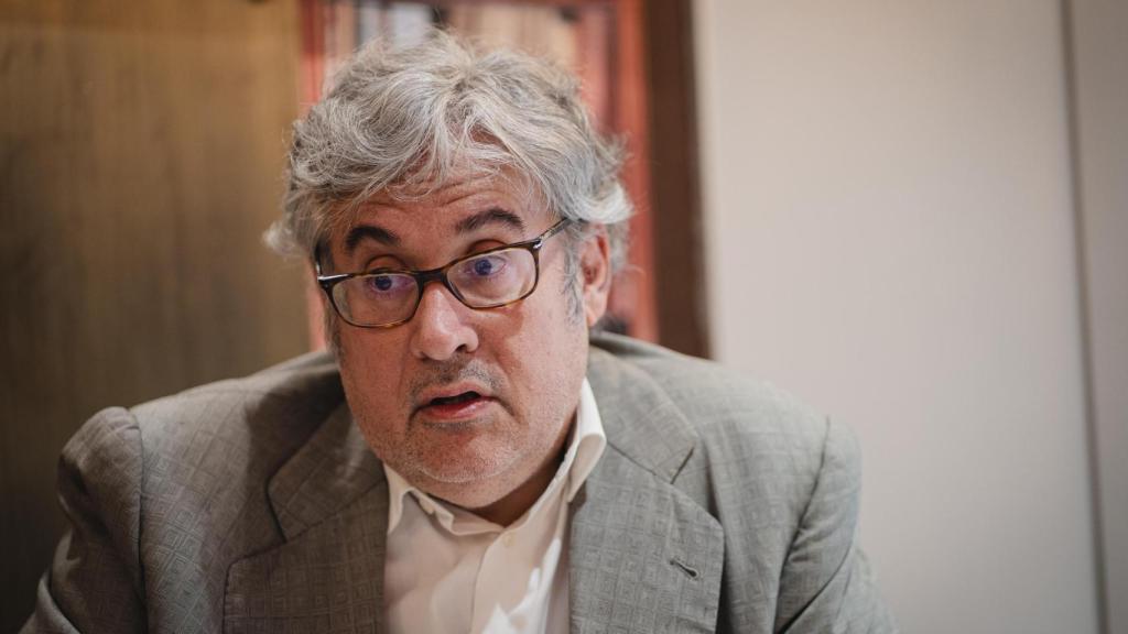 Juan Manuel de Prada durante su entrevista con El Cultural. Foto: Laura Mateo | El Español