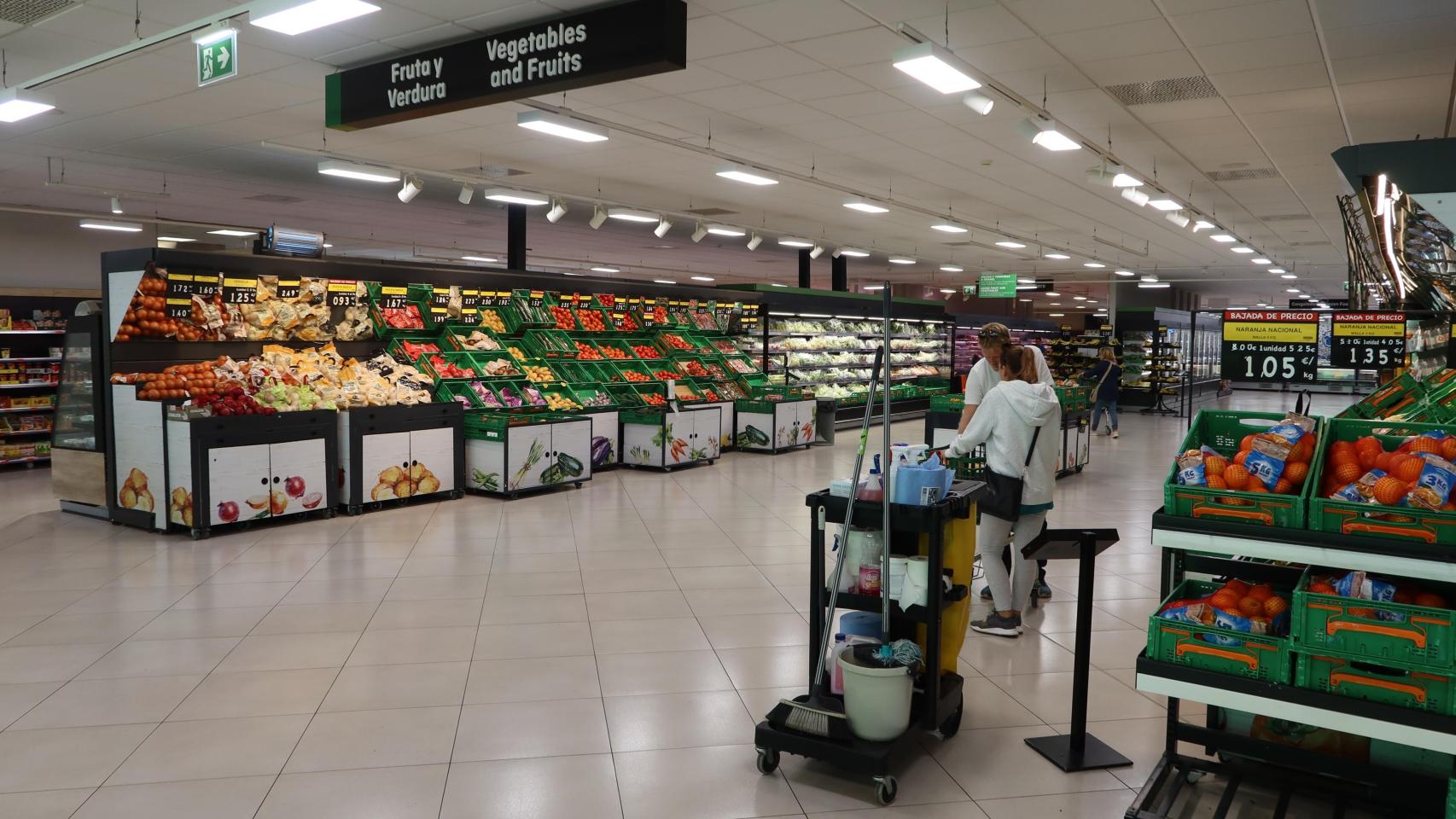 El interior de un supermercado, en una imagen de Shutterstock.