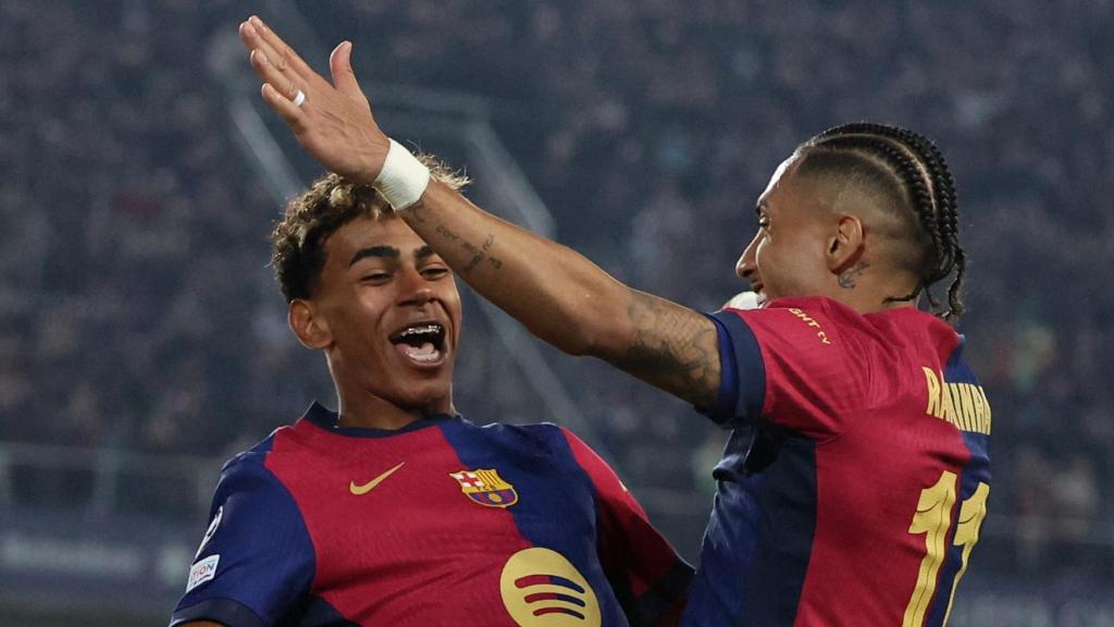 Lamine Yamal celebra con Raphinha