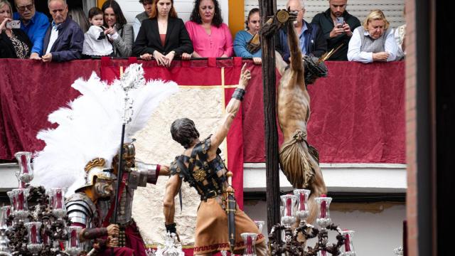 El misterio del Cerro del Águila, a su salida este Martes Santo.