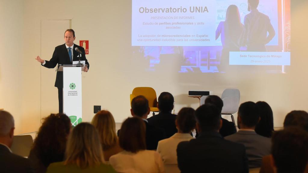 El rector de la UNIA, José Ignacio García Pérez, presenta el Observatorio UNIA de Perfiles Profesionales