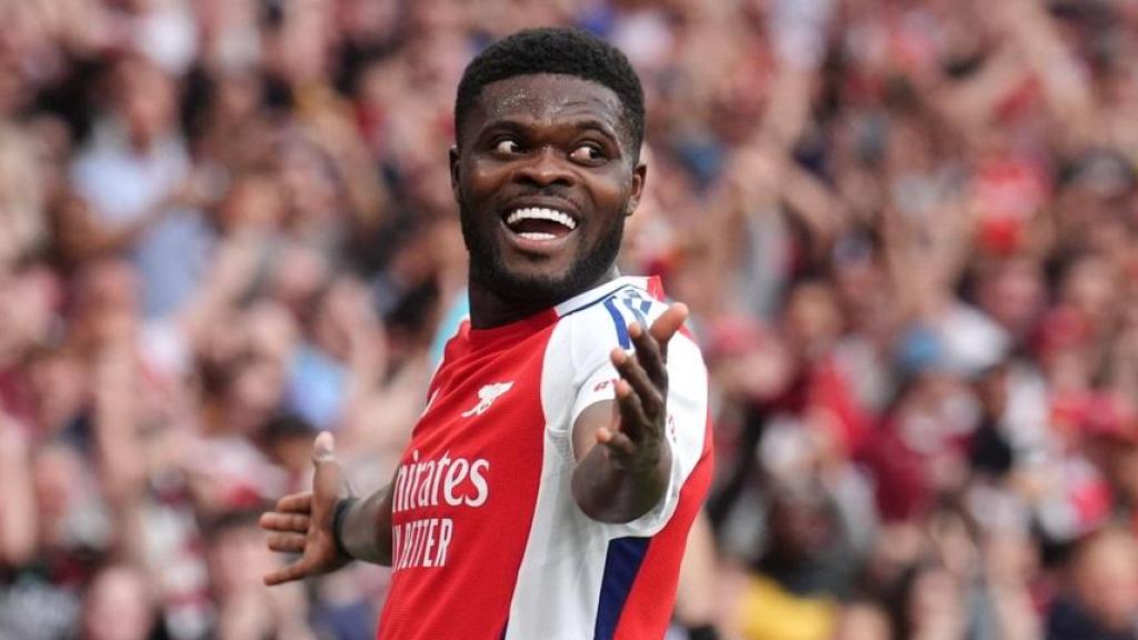 Thomas Partey celebra un gol con el Arsenal