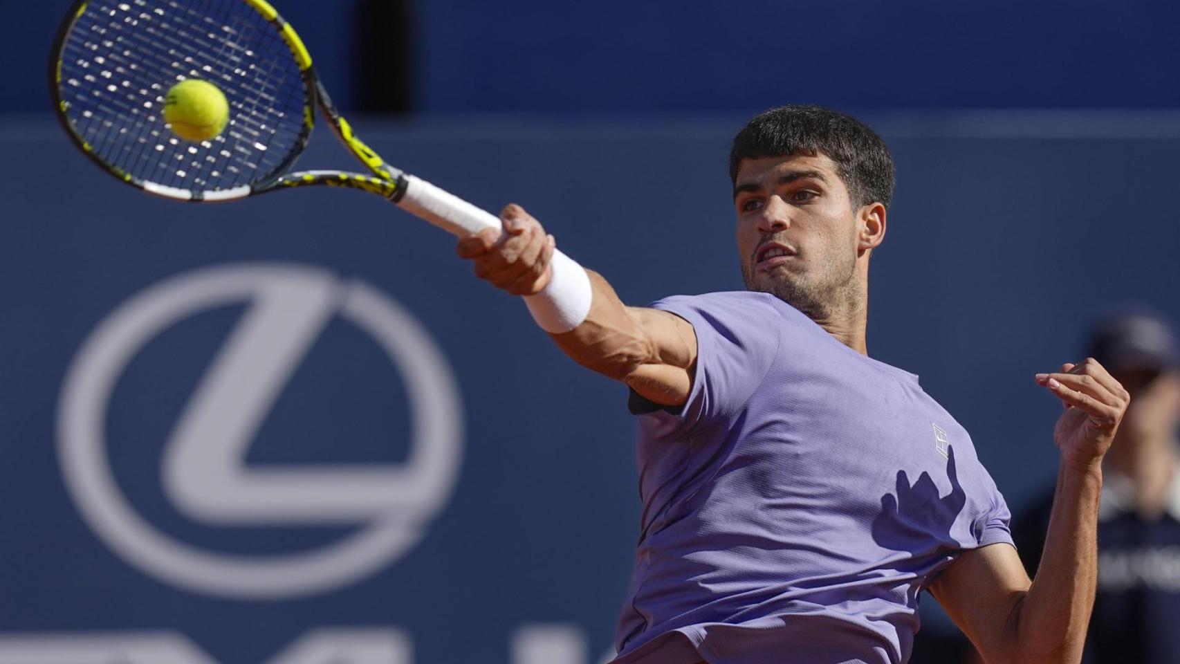 Carlos Alcaraz durante el partido ante Arthur Fils.