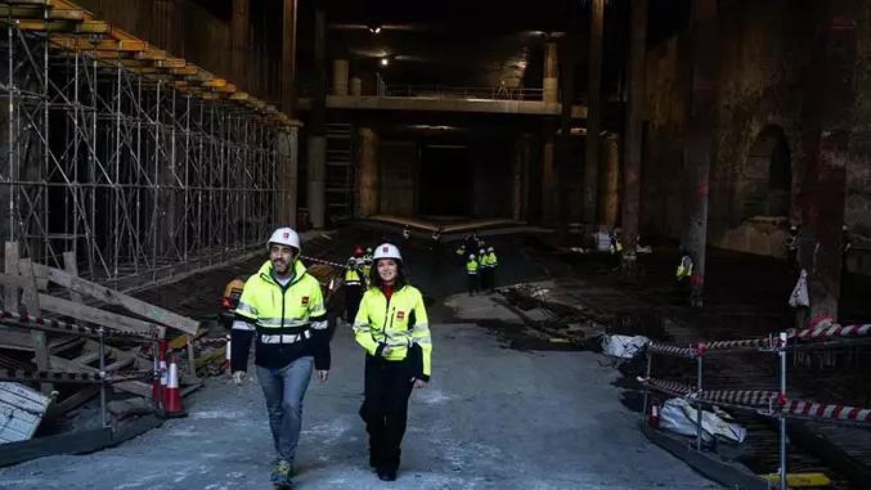 Ayuso durante una visita a las obras de ampliación.