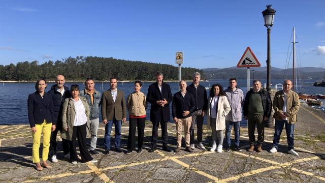 Alcaldes y portavoces del PSOE lanzan un manifiesto en defensa de los sectores productivos frente al proyecto de Altri