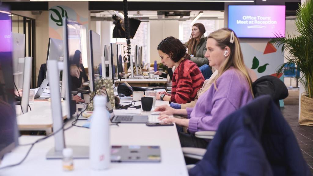 La multinacional nacida en Australia cuenta con un 46% de mujeres en el equipo a nivel global.