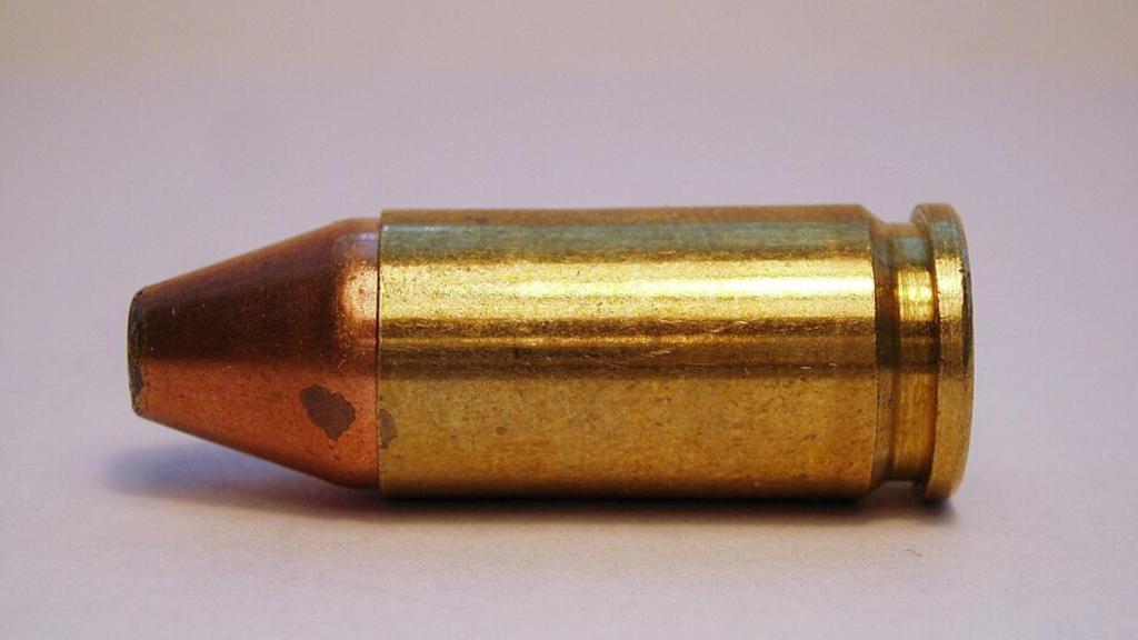 Un cartucho 9 mm Parabellum.