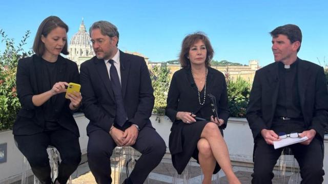 Telecinco ha emitido un especial 'El programa de Ana Rosa' por el funeral del Papa.