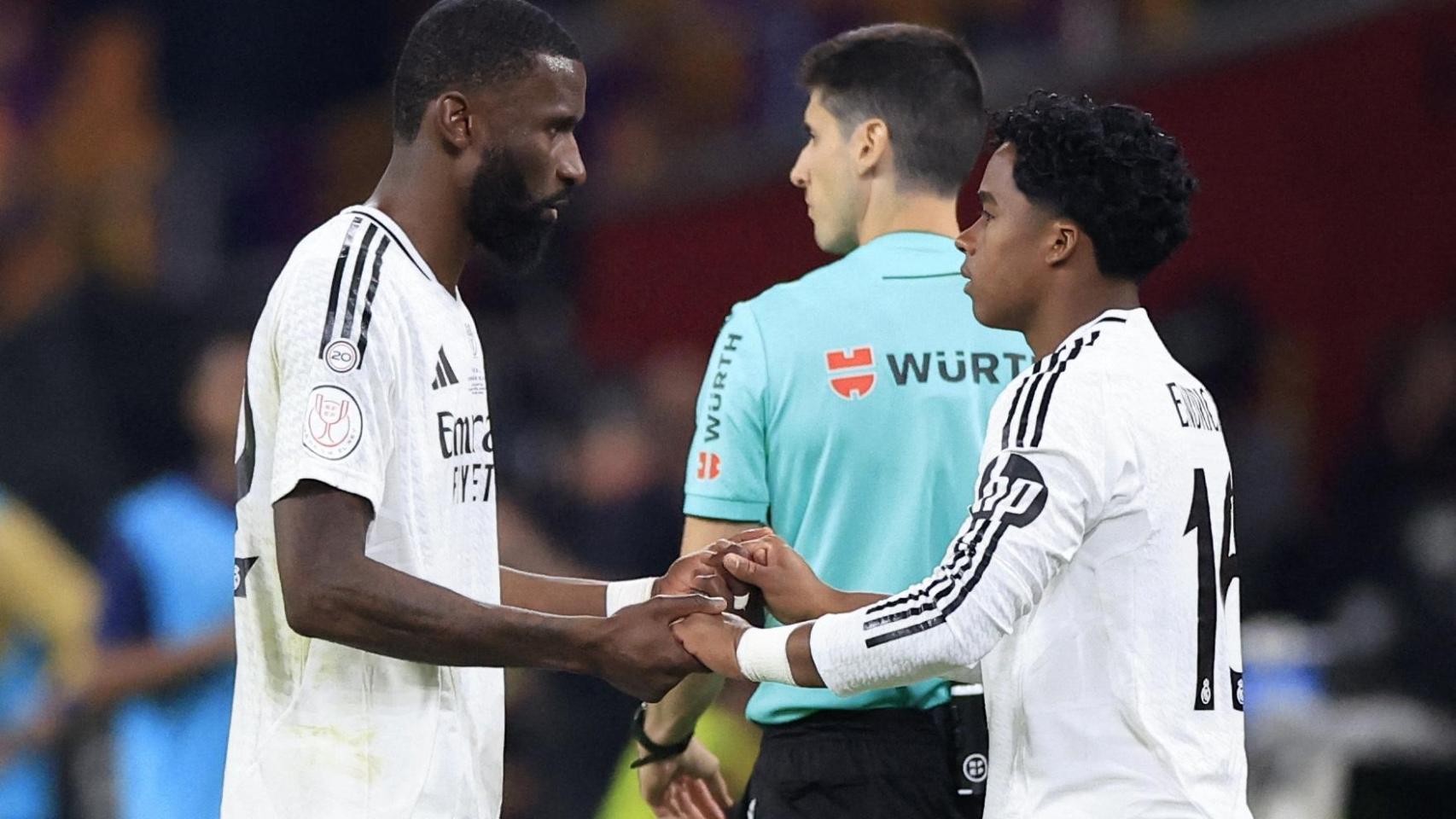 Endrick sustituye a Antonio Rüdiger durante la prórroga
