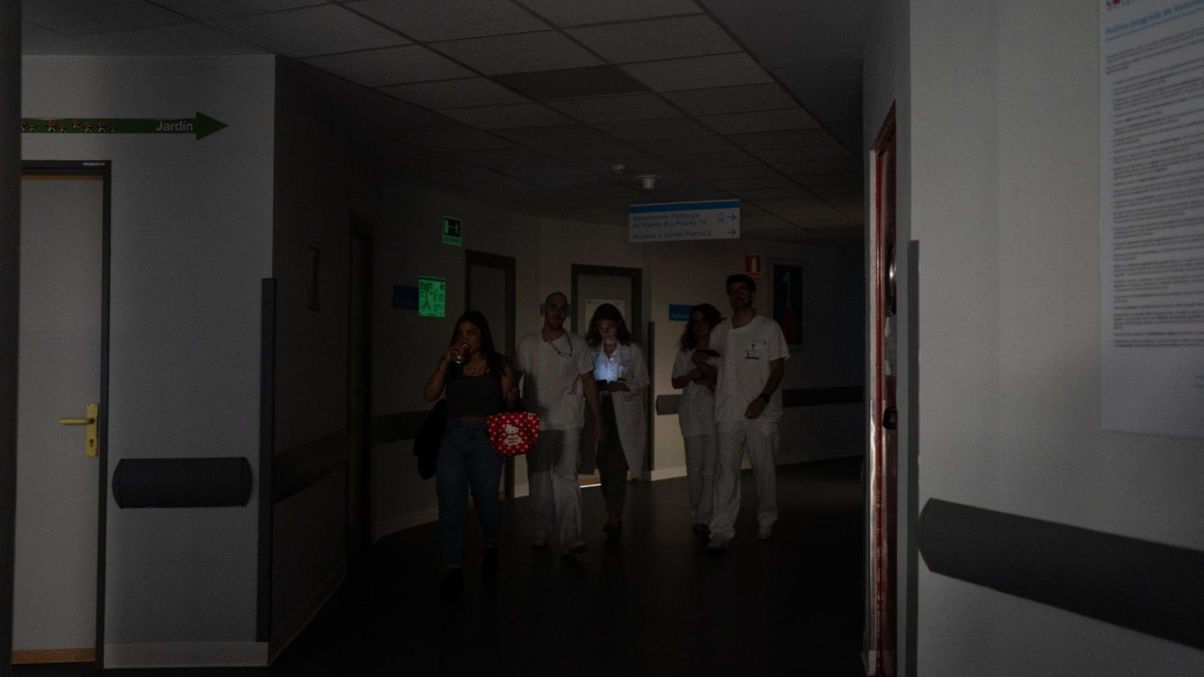 Un hospital durante el apagón en España.