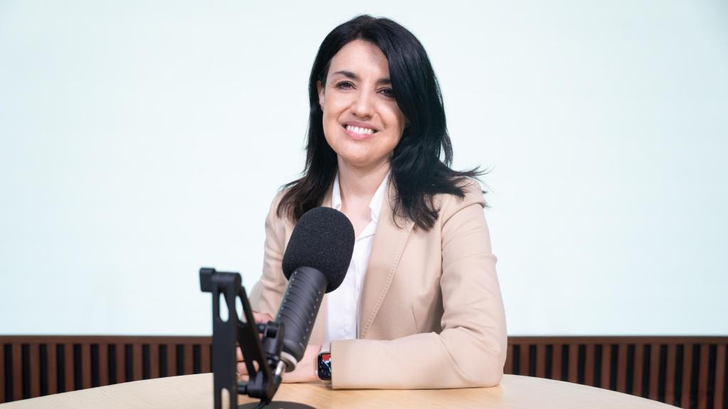 Ana María López de San Román ante el micro de 'Arréglate que nos vamos'.