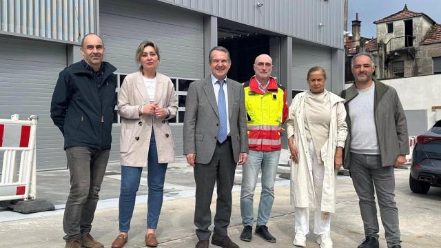 Caballero anuncia que el nuevo parque de bomberos de Vigo abrirá en 10 días